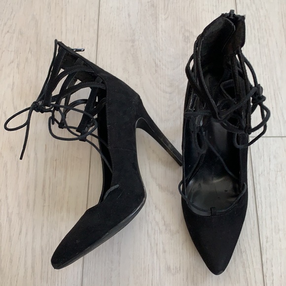 Black High Heels - Picture 2 of 6